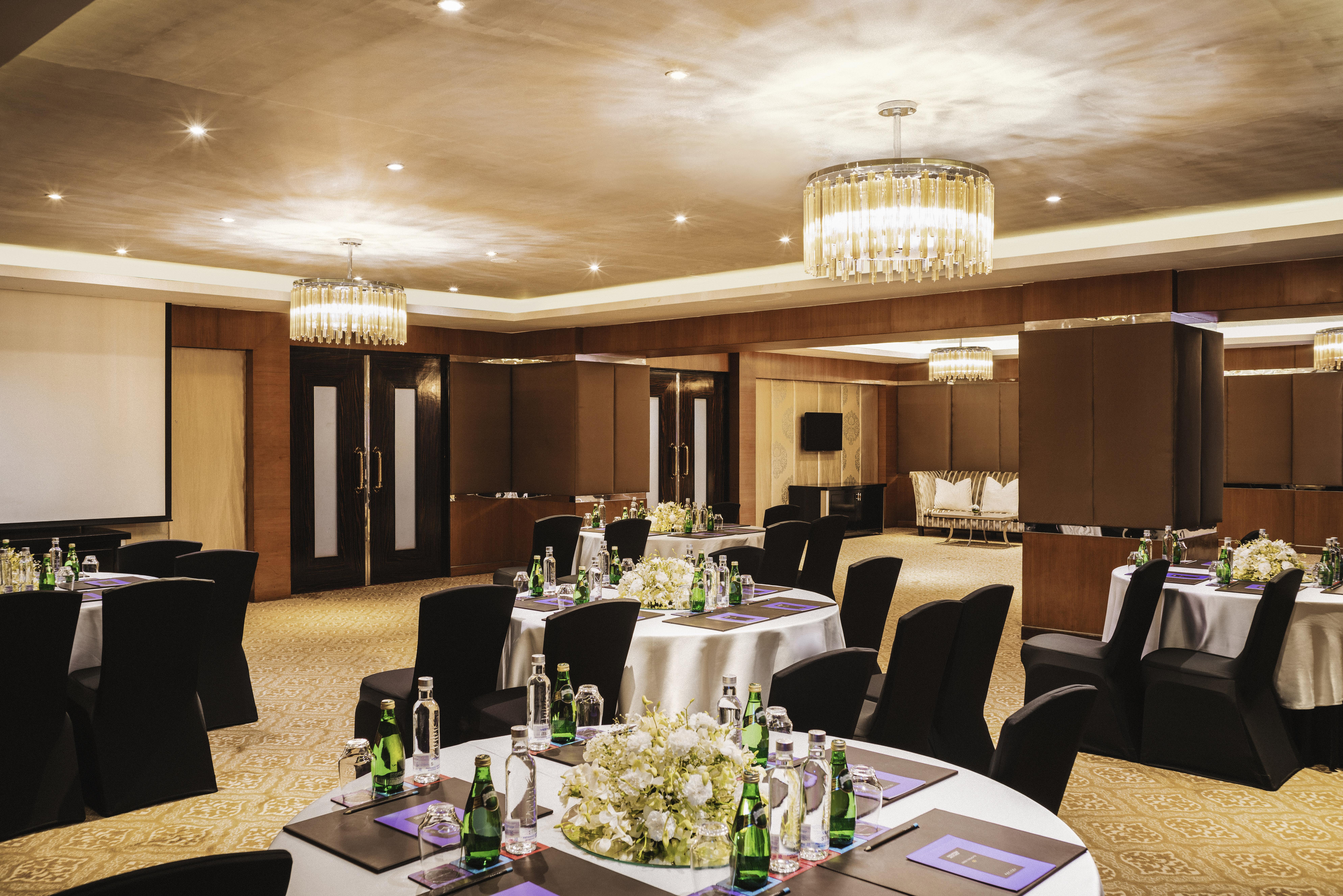 Sofitel Mumbai Bkc Hotel Екстериор снимка The ballroom