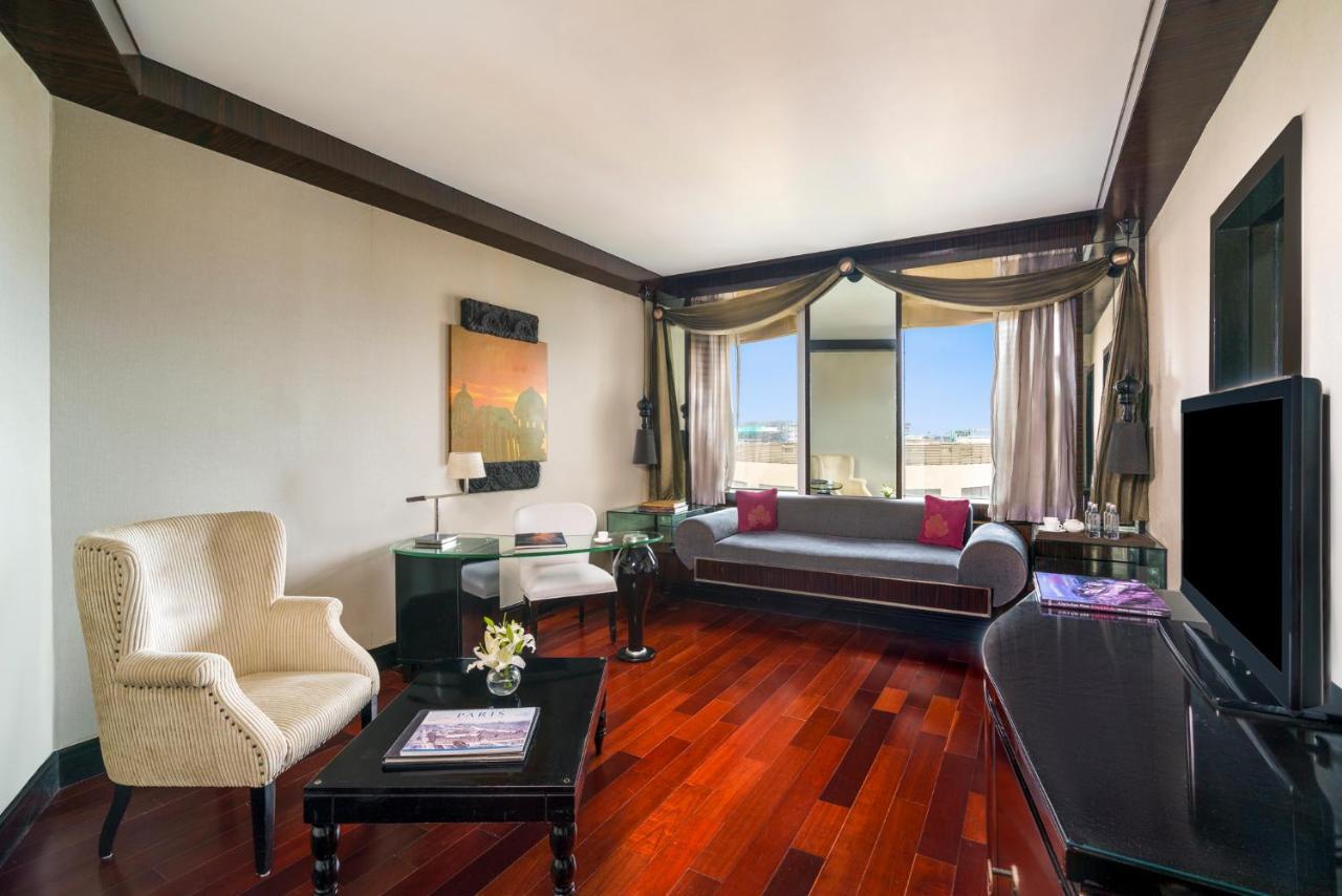 Sofitel Mumbai Bkc Hotel Екстериор снимка Living room