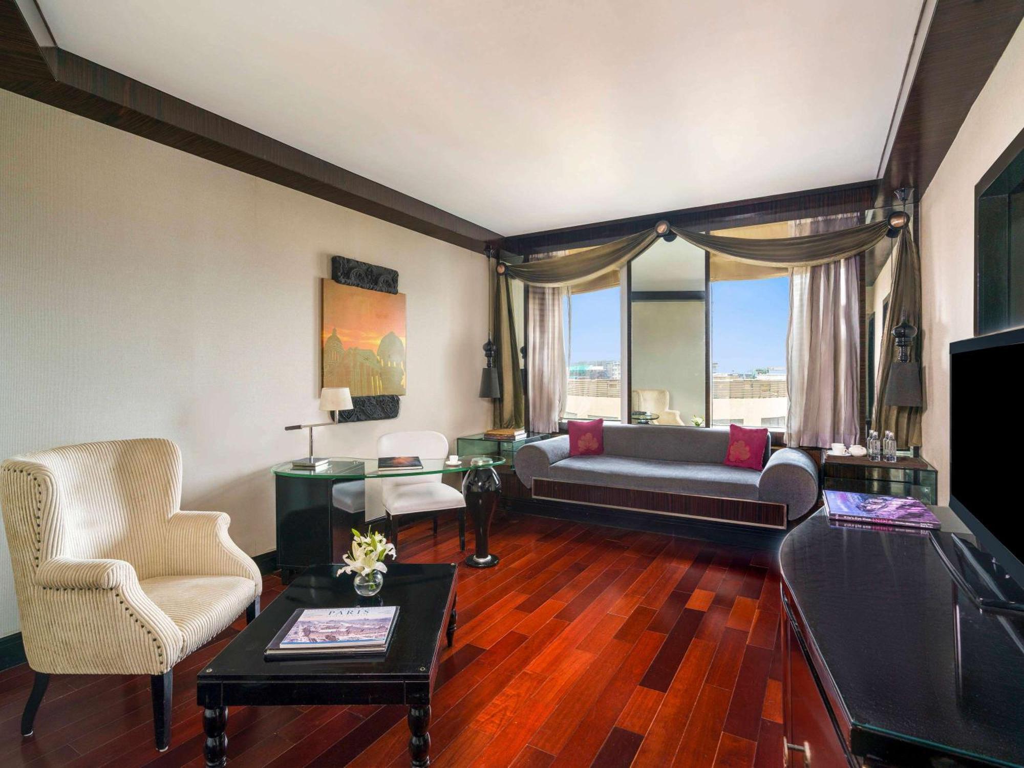 Sofitel Mumbai Bkc Hotel Екстериор снимка Living room