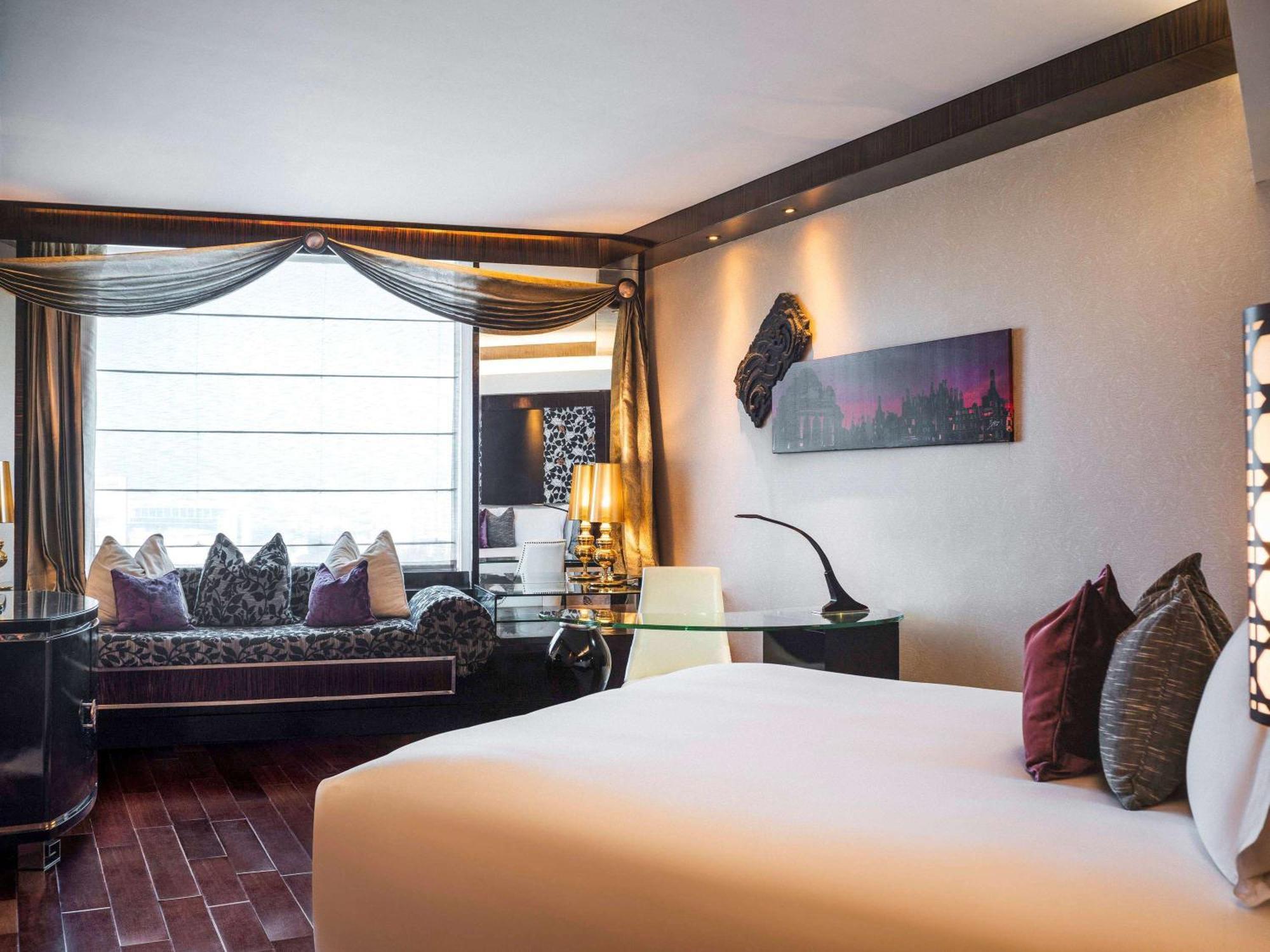 Sofitel Mumbai Bkc Hotel Екстериор снимка