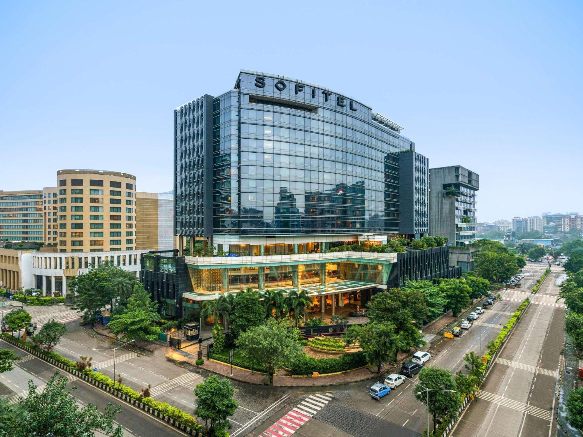 Sofitel Mumbai Bkc Hotel Екстериор снимка Sofitel Legend Metropole Hanoi